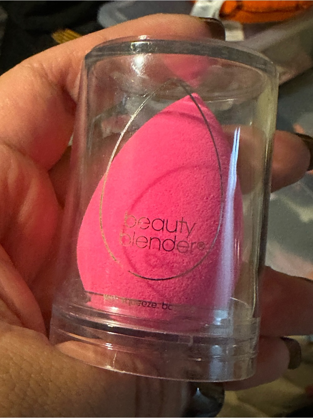 beautyblender Hot Pink Blending Sponge